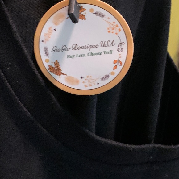 Woman’s YQS T-shirt NWT - Picture 4 of 4